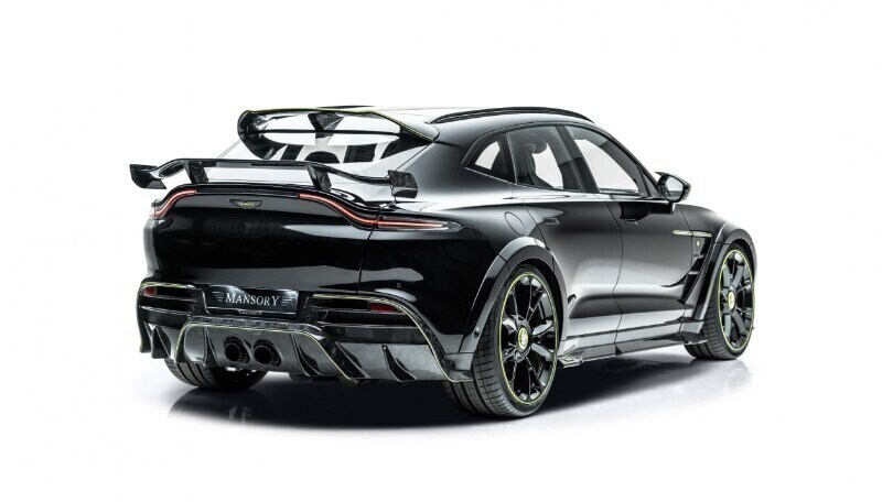 Aston Martin DBX by Mansory