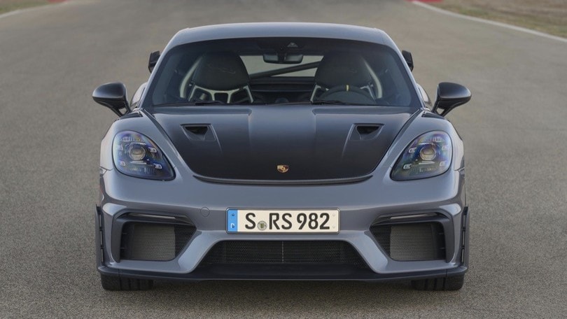 Nuova Porsche 718 Cayman GT4 RS