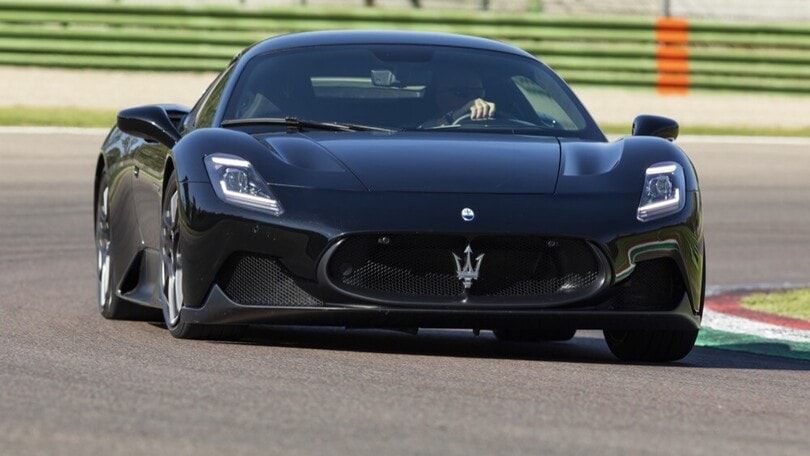 Maserati MC20, la prova in pista della supercar modenese