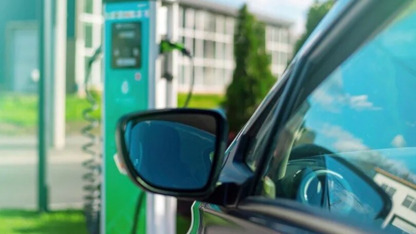 Incentivi auto, in Piemonte arrivano 7 milioni di euro per l'acquisto di nuovi mezzi green