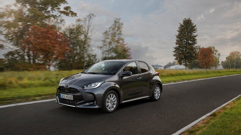Mazda2 Hybrid, la nuova generazione della piccola giapponese