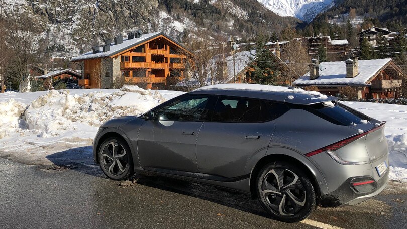 Viaggiare in elettrico, a Courmayeur con la Kia EV6