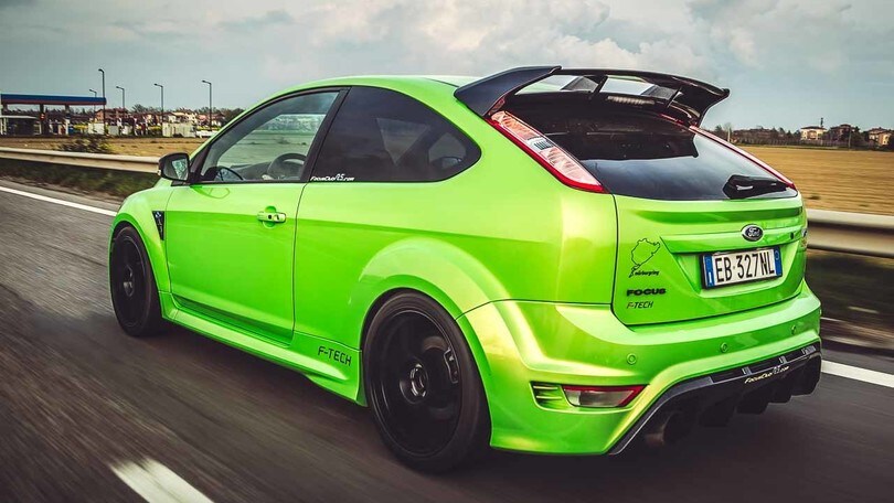 Ford Focus RS MK2: la scheda  tecnica