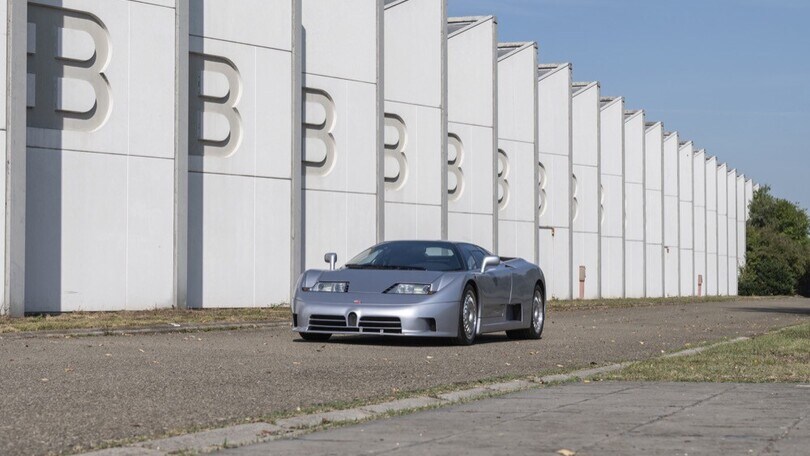 Bugatti EB110 GT, una rarità all'asta