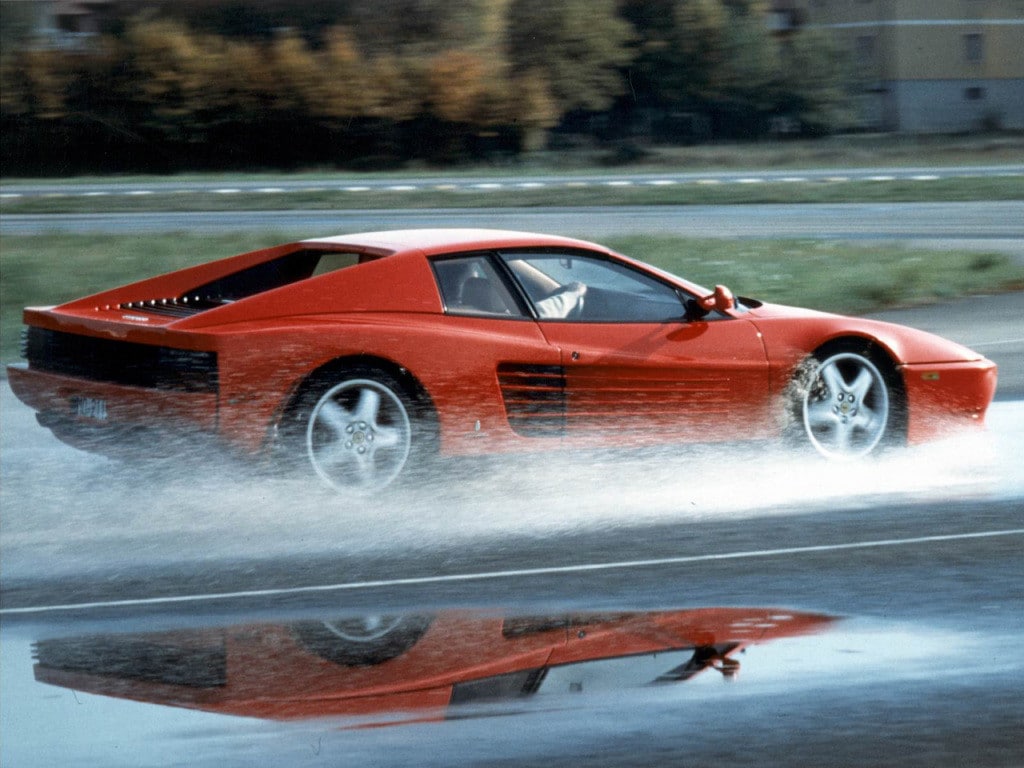 Ferrari Testarossa: forme sexy