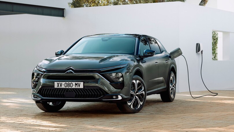 Citroën, gamma tutta elettrificata entro il 2025