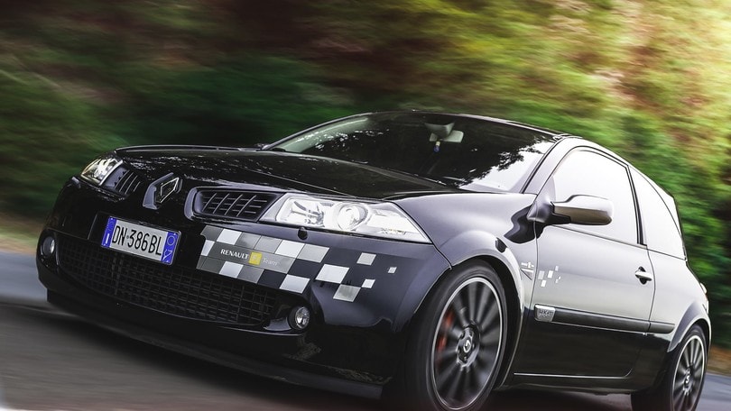 Reanult Mégane RS F1 Team, dalla pista alla strada