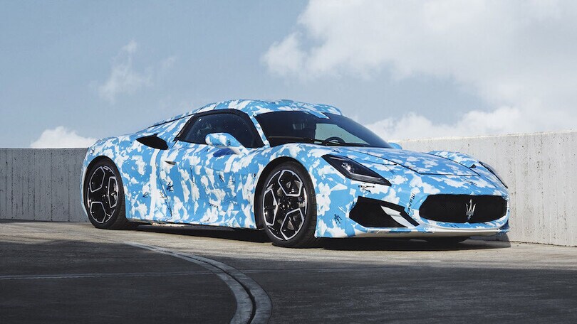 Maserati MC20 cabrio, i muletti della futura scoperta modenese