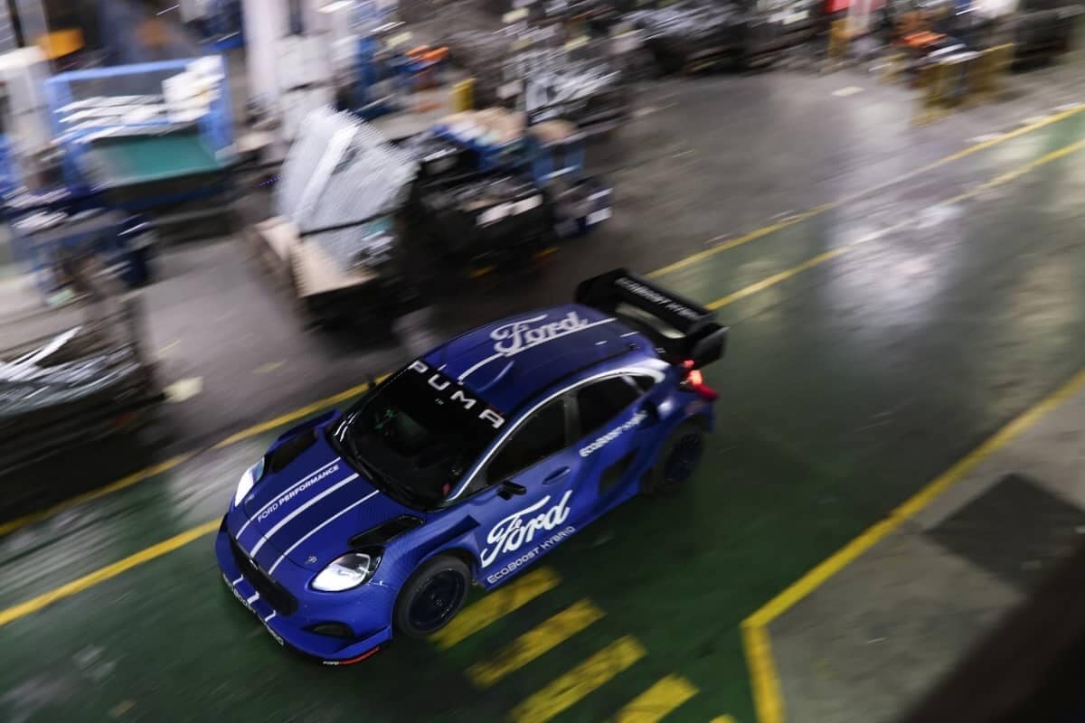 Ford Puma Rally1 celebra 1 milione di modelli stradali