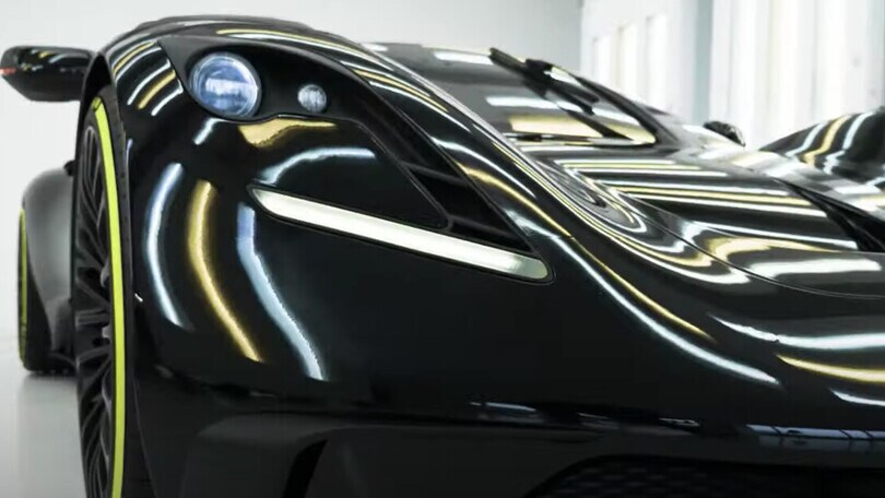 Ares Design, debutto negli USA con l'artista Hubert Phipps