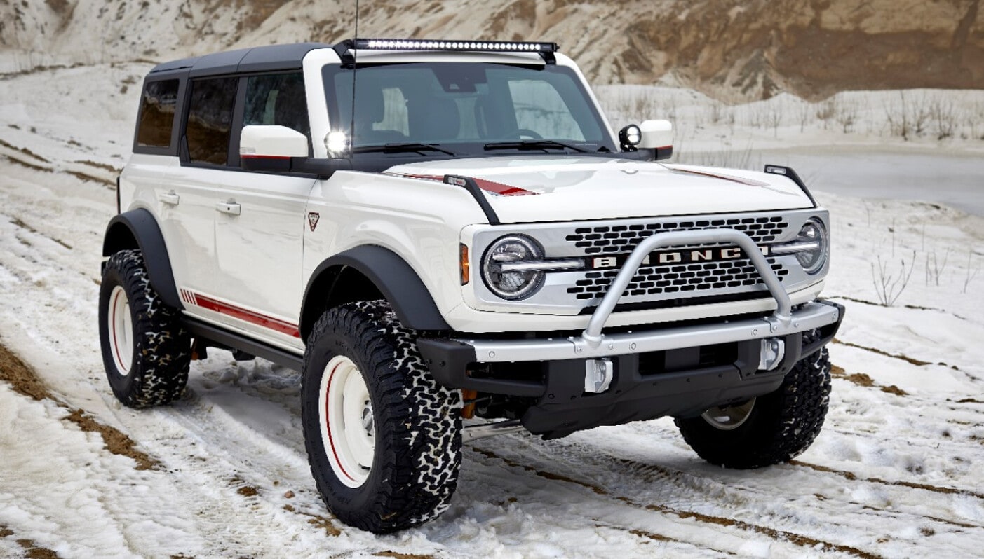 Ford Bronco, un esemplare speciale dedicato a Papa Francesco