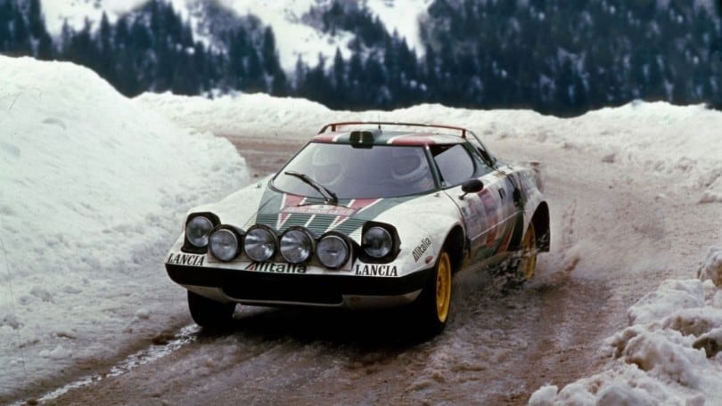 Lancia Stratos del 1975 al 24° Rally di Montecarlo: a bordo c’è Tavares