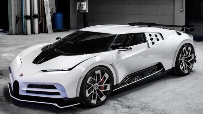 Bugatti Centodieci avvistata a Nardò, una rarità da 8 milioni di euro