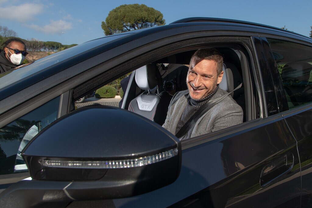 Francesco Totti e Volkswagen: il nuovo spot è uno spasso