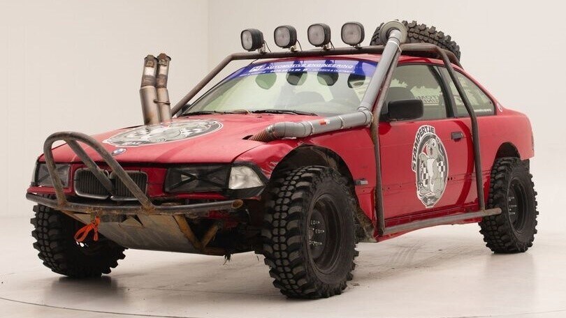 BMW 318is E36 Off-Road, la coupé diventa un buggy