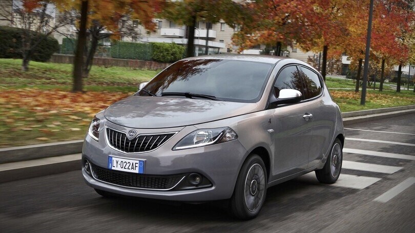 Lancia Ypsilon Alberta Ferretti, una Hybrid elegantissima