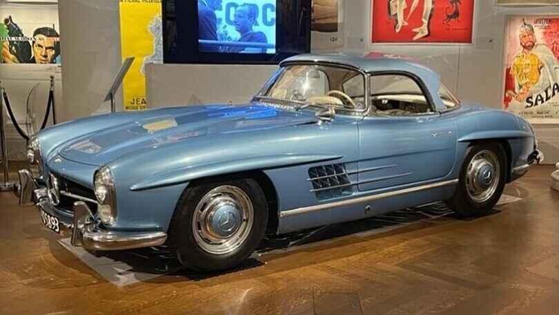 Juan Manuel Fangio, la sua Mercedes-Benz 300 SL Roadster va all’asta