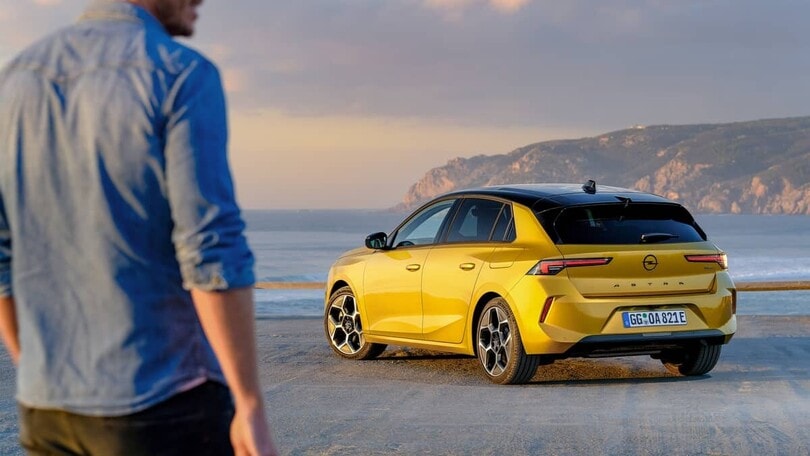 Opel Astra Hybrid 2022