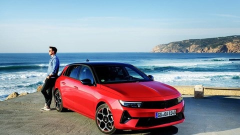 Opel Astra 2022, le versioni termiche