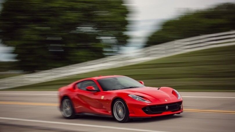 Tamponamento in autostrada: a rimetterci è la Ferrari da 300mila euro