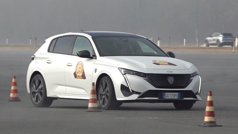 Car of The Year 2022, la prova della Peugeot 308