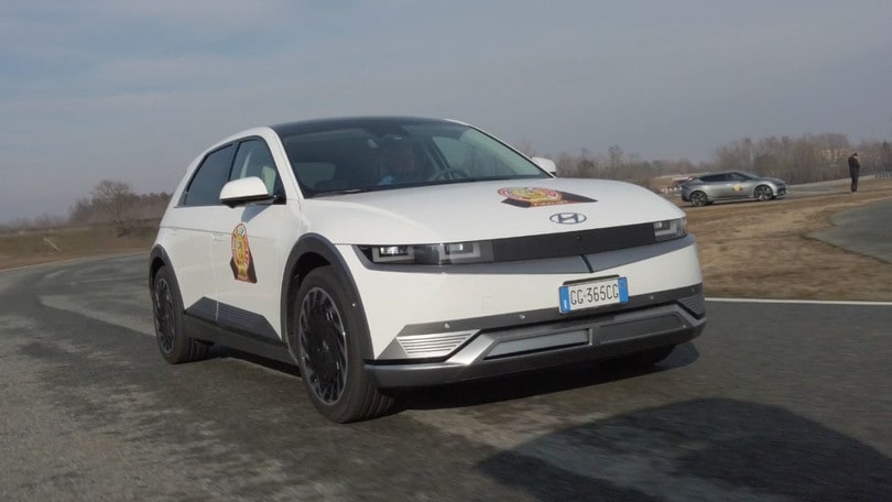 Car of The Year 2022, la prova della Hyundai Ioniq 5