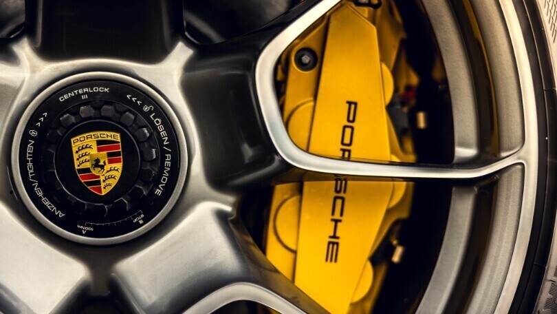 Guerra Russia-Ucraina, Porsche dona un milione di euro per aiutare i civili