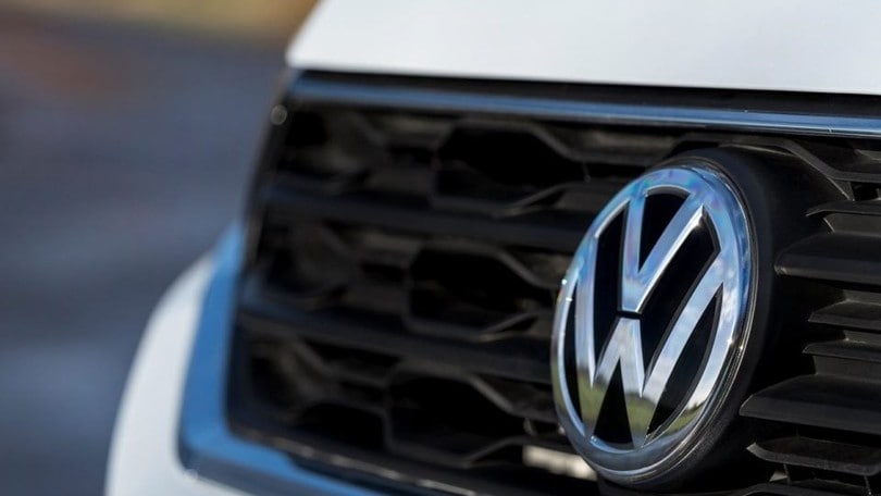 Guerra in Ucraina, Volkswagen ferma gli ordini sulle ibride plug-in