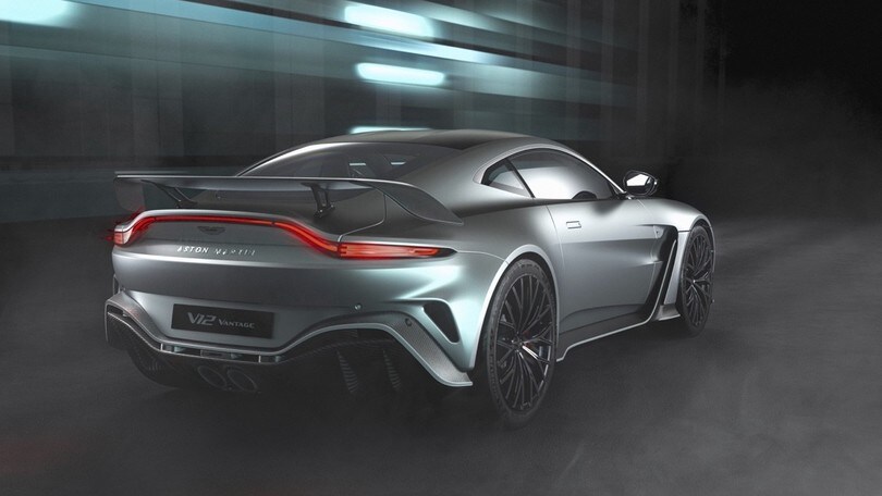 Aston Martin V12 Vantage