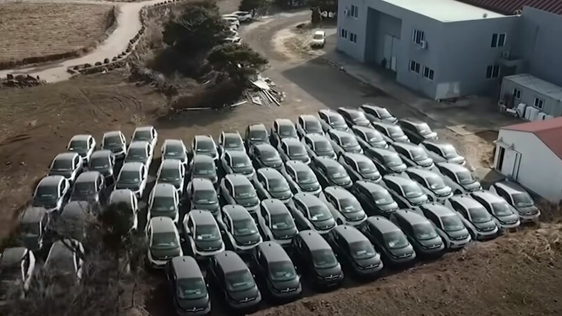 Elettriche dimenticate, oltre 100 BMW i3 abbandonate in un'isola coreana