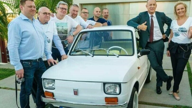 Tom Hanks ha venduto la sua Fiat 126 per beneficenza