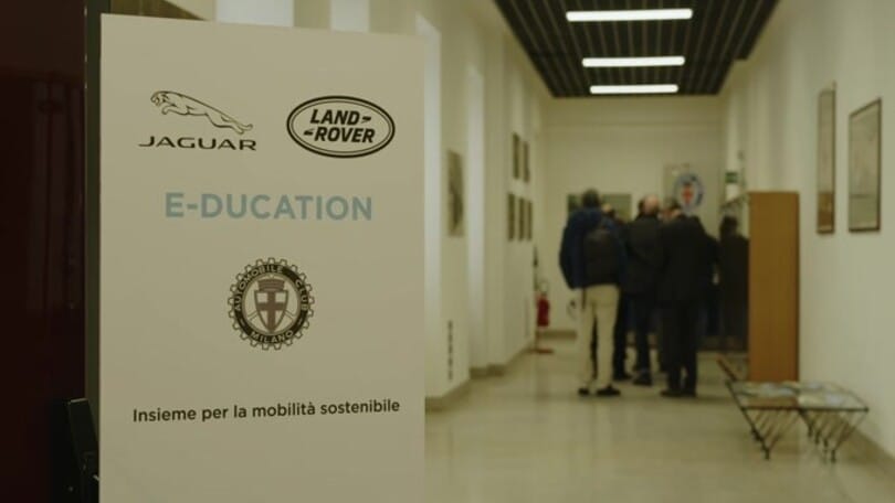 Jaguar Land Rover Italia, il progetto E-Ducation