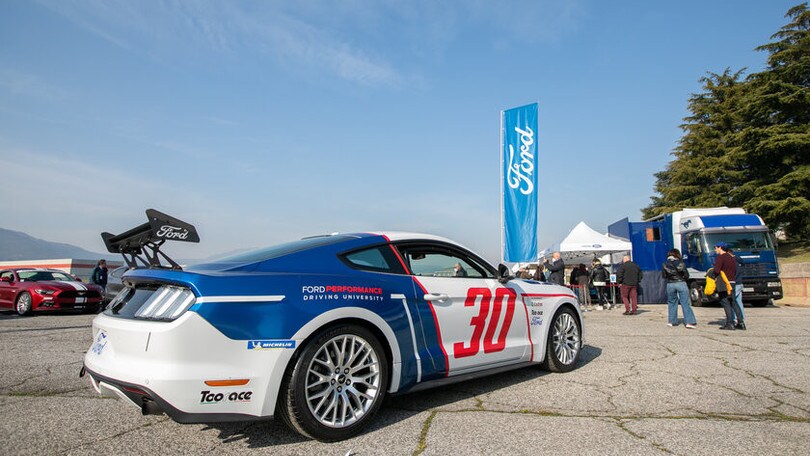 Ford Performance Driving University 2022, i corsi di guida sportiva