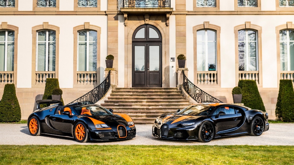 Visita la factory Bugatti, ma poi il cliente porta a casa 8 auto