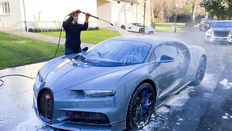 Ti piacerebbe avere a che fare con le auto più belle del mondo?