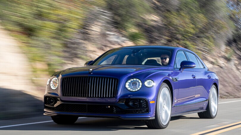 Bentley Flying Spur Hybrid,il test della berlina di lusso plug-in