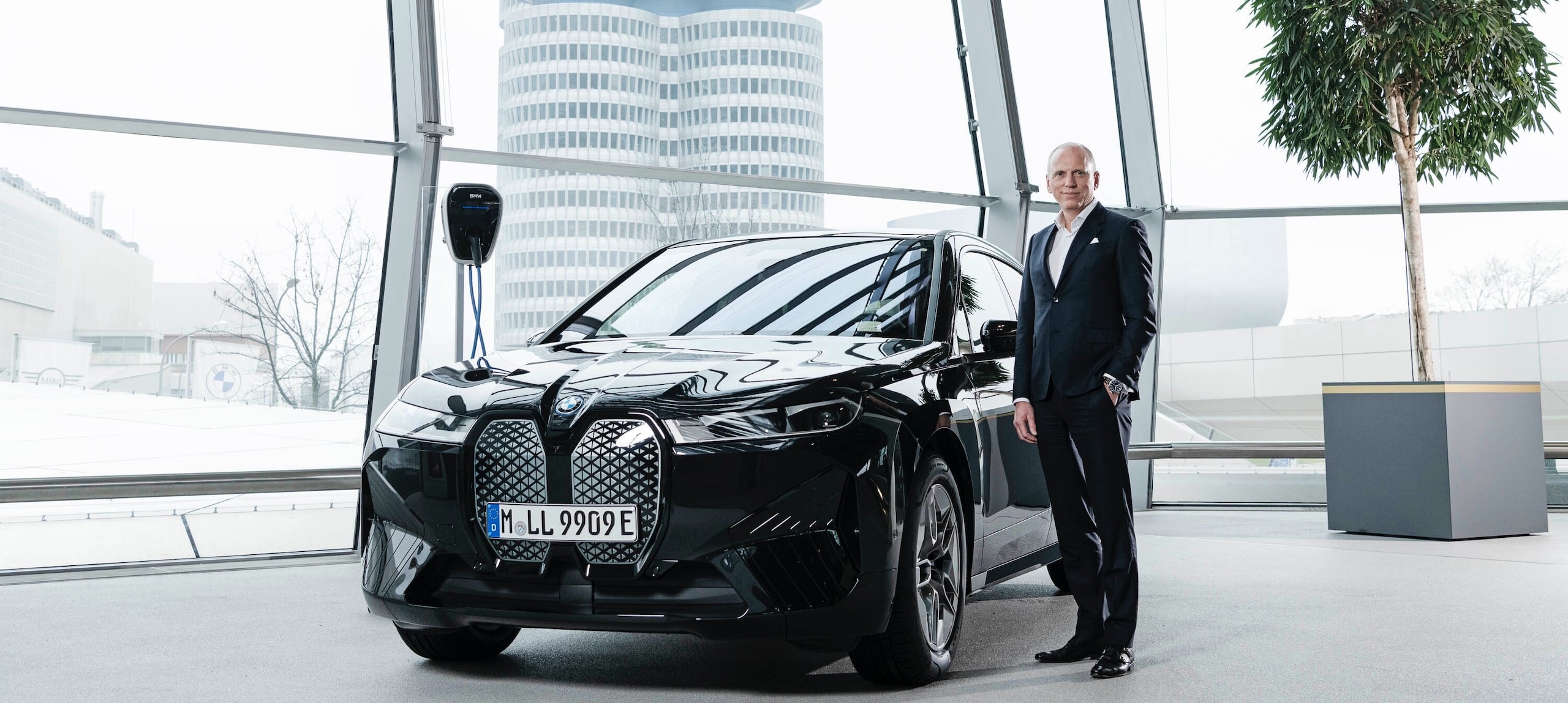 BMW promette “Il dominio di Tesla è prossimo alla fine, anche negli USA”