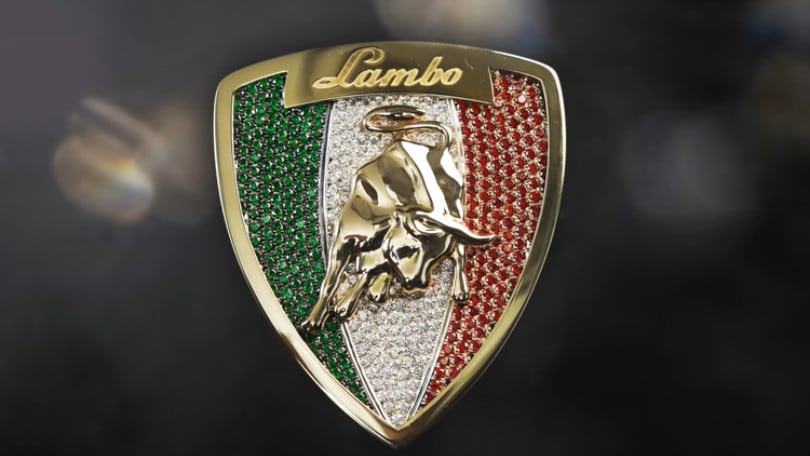Lamborghini, lo stemma personalizzato pieno di diamanti costa 37mila euro