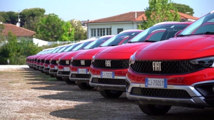 Fiat 500X Hybrid e Tipo Hybrid su strada