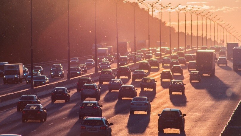 Auto, stop Diesel, benzina e Gpl dal 2035: arriva l’ok dal Parlamento europeo