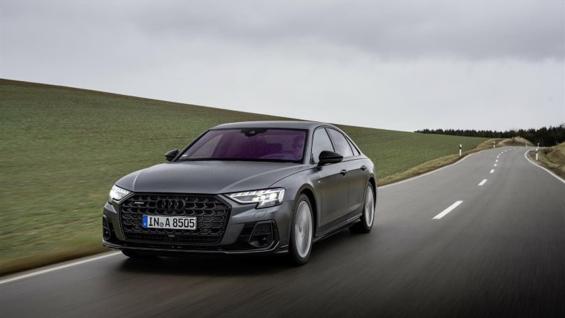 Audi, l'illuminazione del futuro diventa presente con i LED Digital Matrix e gli OLED