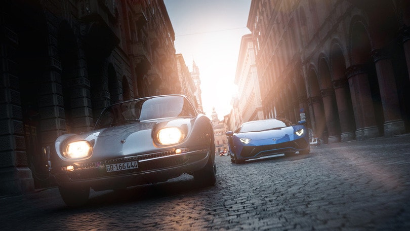 Lamborghini 350 GT e Aventador Ultimae a Bologna come tributo al V12