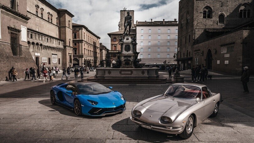 Lamborghini, omaggio al V12 con la 350 GT