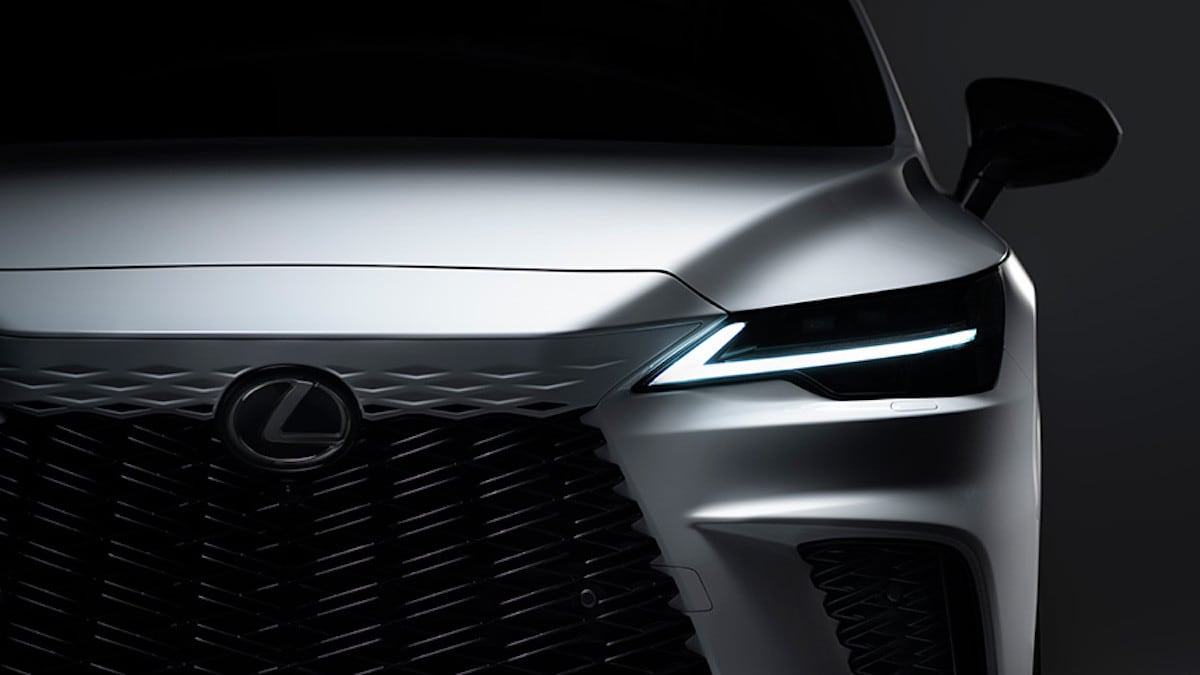 Nuova Lexus RX a un passo dal debutto, ecco come sarà