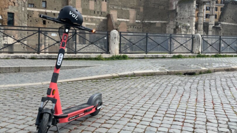 UNASCA e Voi Technology per una migliore convivenza fra automobilisti e monopattini