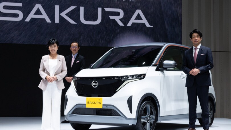 Nissan e Mitsubishi presentano le "kei car", mini elettriche
