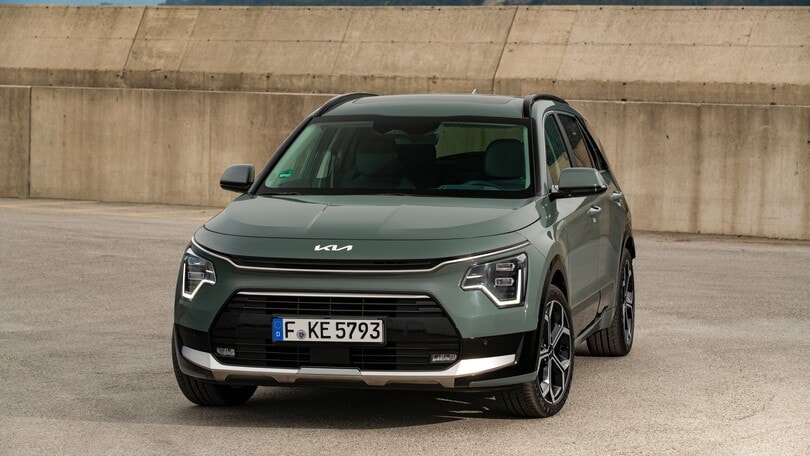 Kia Niro, il nuovo crossover ibrido ed elettrico