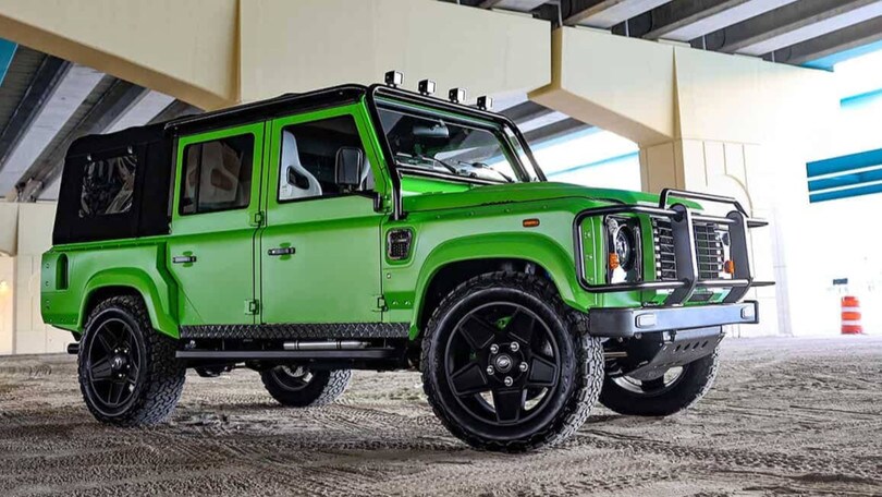 Project Naw, un Defender verde Lamborghini col V8 Corvette