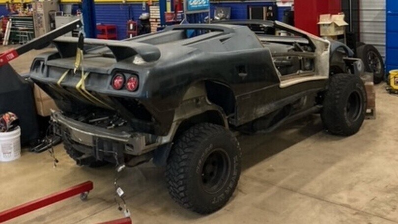 "Jeeporghini", quando la Lamborghini Diablo si trasforma in un fuoristrada