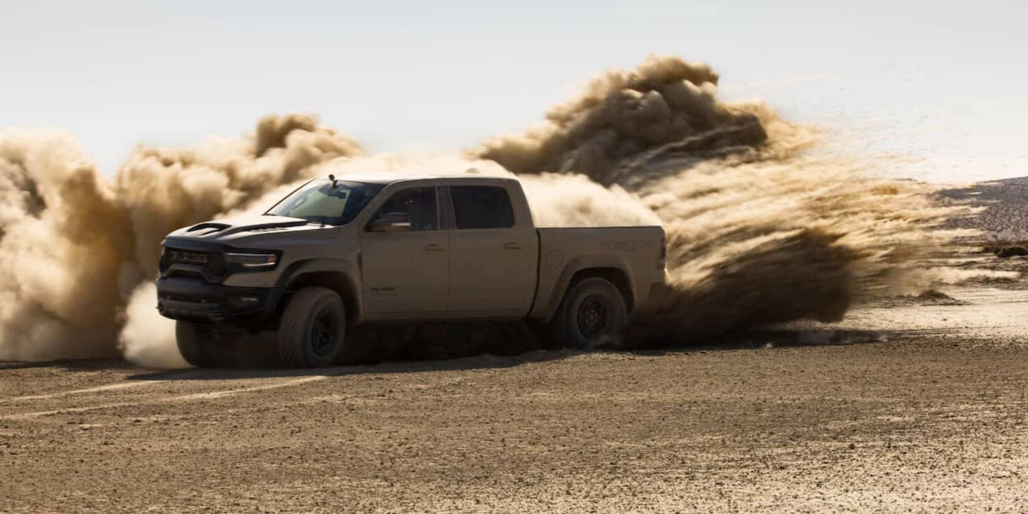 Ram 1500 TRX Sandblast, pick-up esagerato: garantisce Ken Block